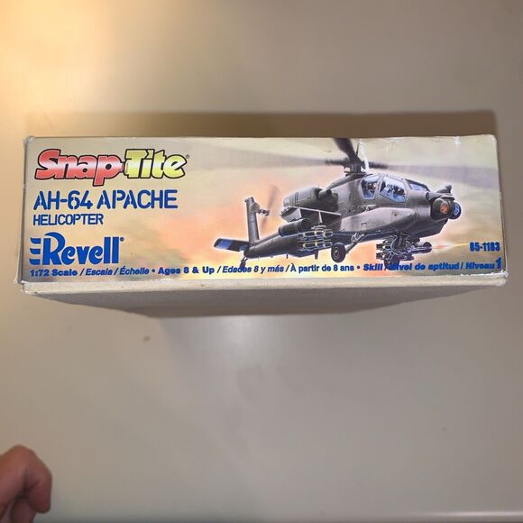 SDG Revell 85-1183 AH-64 Apache Helicopter Chopper 1/72 Model Kit Open Not Built - Picture 11 of 14